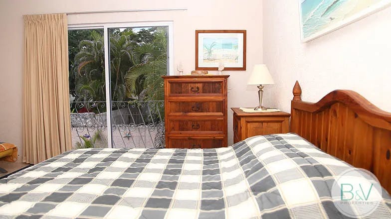 casa-arena-bv-properties-cozumel-master-bedroom-1